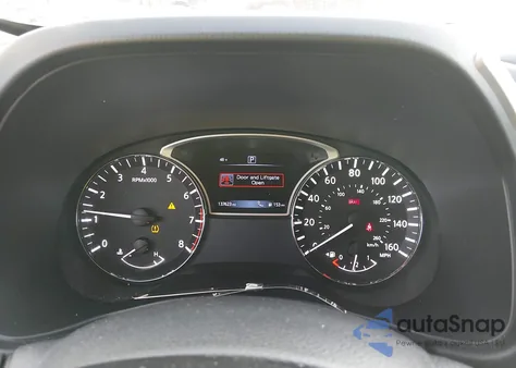 2016 Nissan Pathfinder Sl z USA, uszkodzony, nr VIN 5N1AR2MN0GC656201